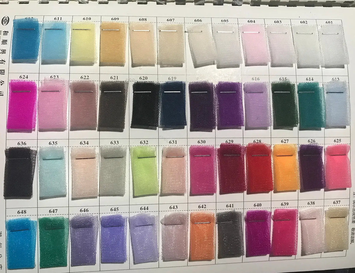 فستان زفاف نسائي من الساتان مكشوف الكتفين برباط من الخلف