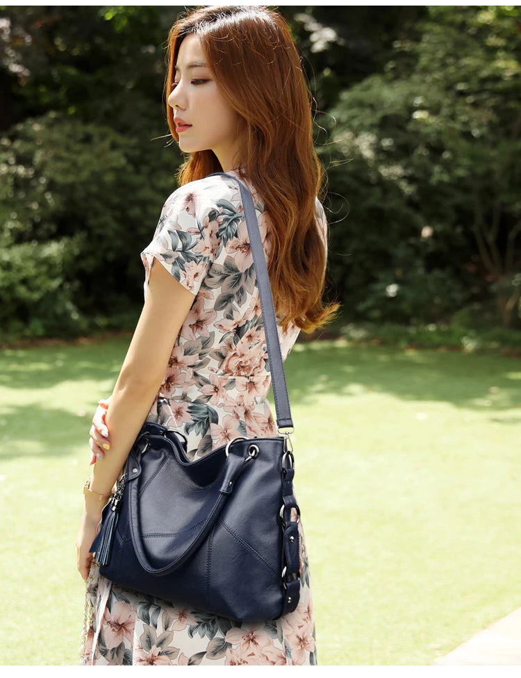 Large Capacity Tote Bag