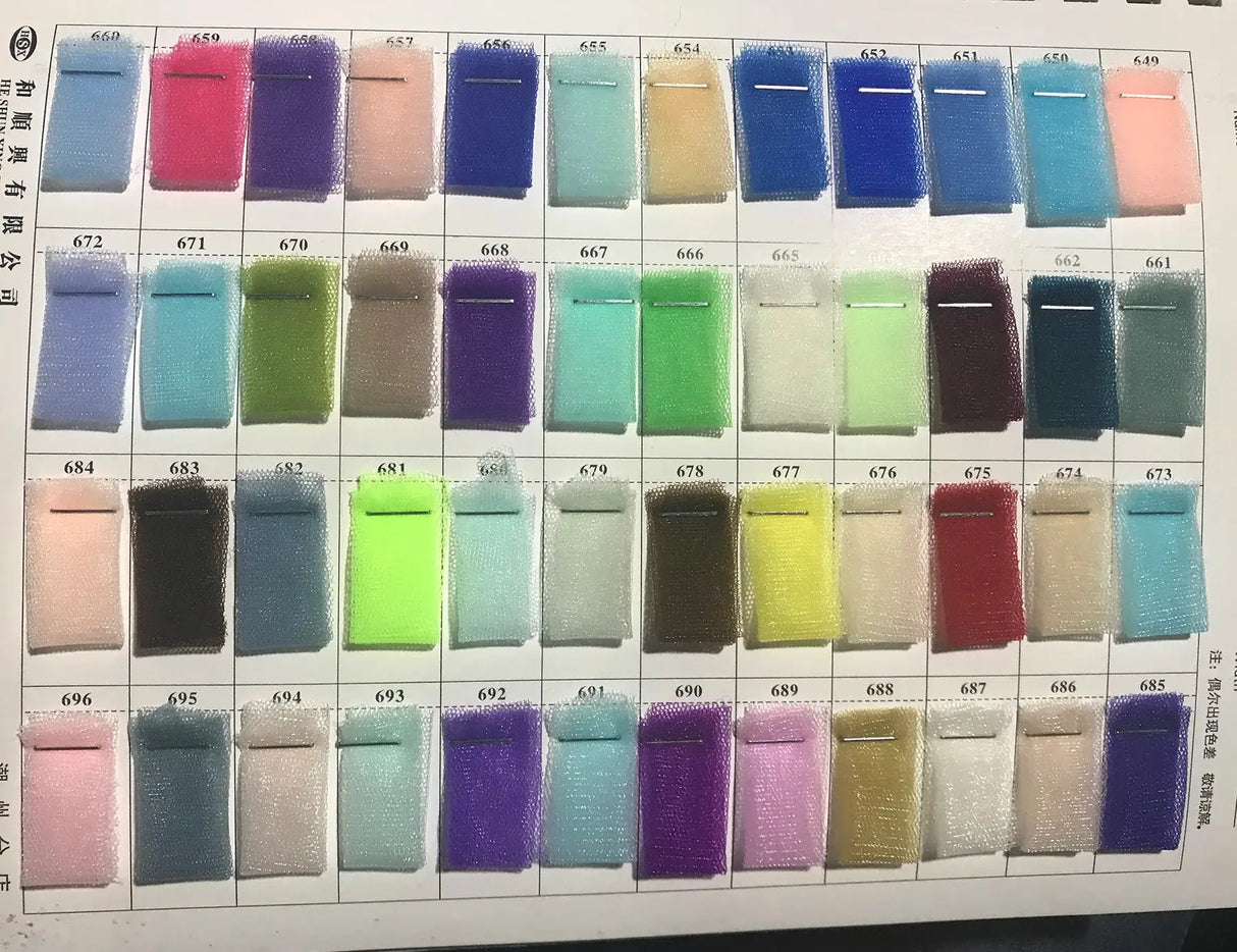 فستان زفاف نسائي من الساتان مكشوف الكتفين برباط من الخلف