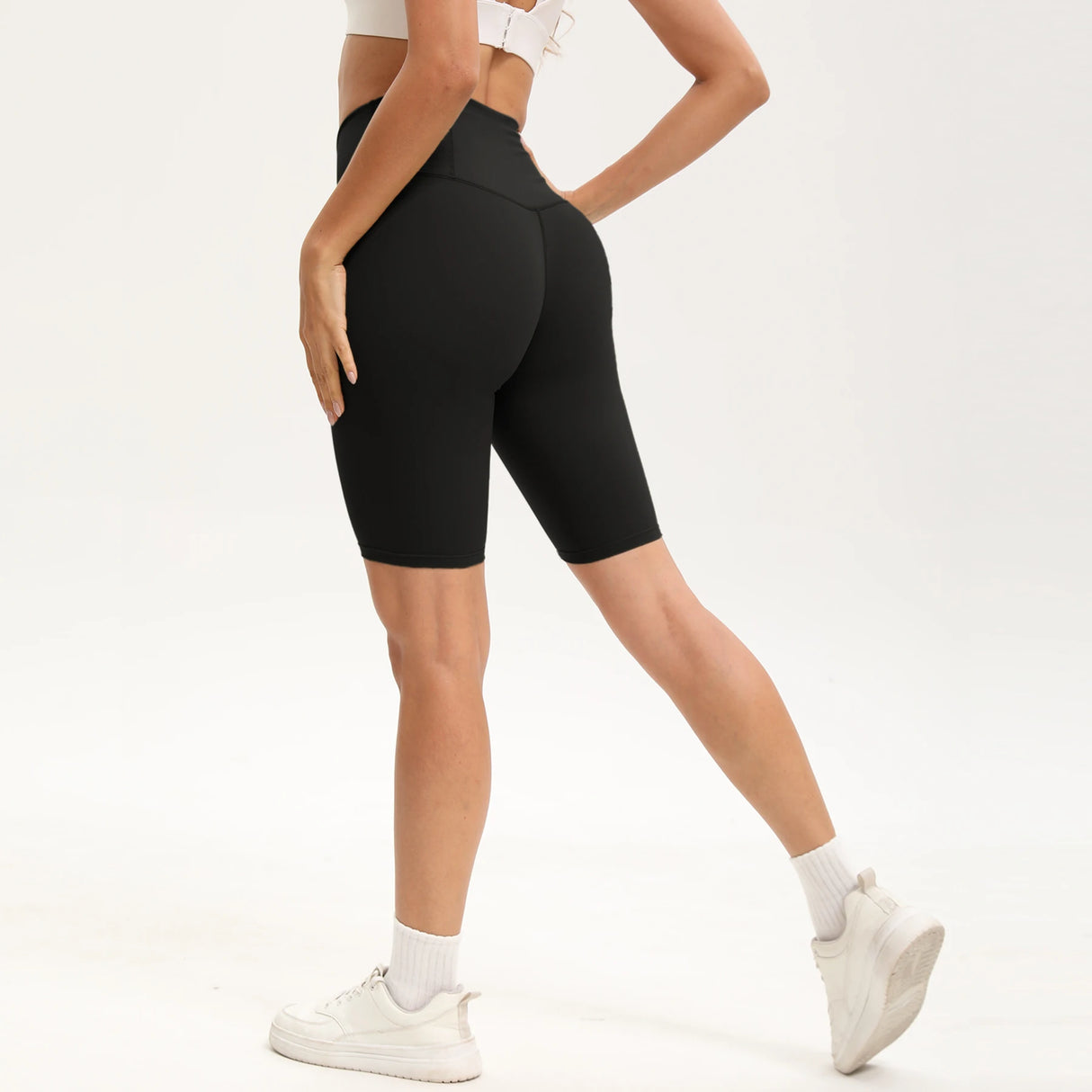 شورت نسائي عالي الخصر بثلاثة جيوب لركوب الدراجات