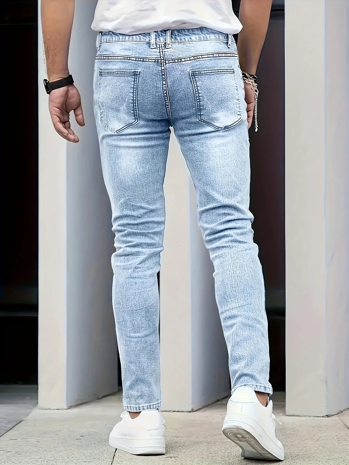 Men's Slim Fit Distressed Jeans