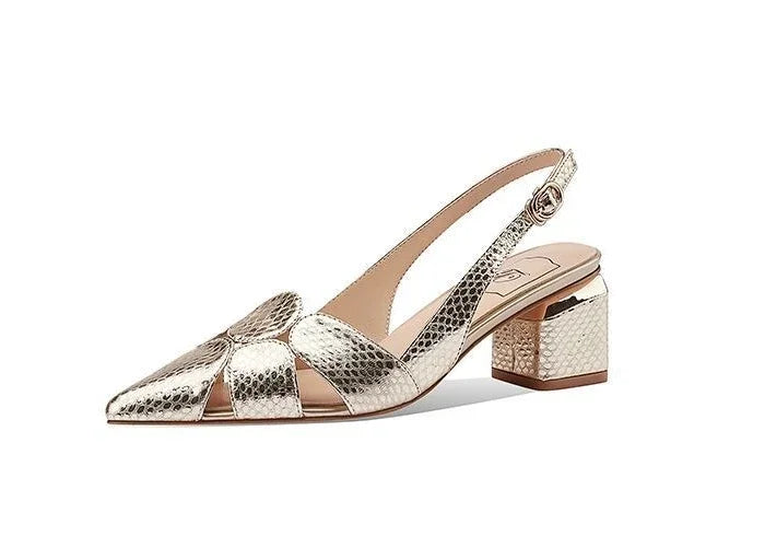 حذاء بكعب مدبب وإبزيم - صيف 2025