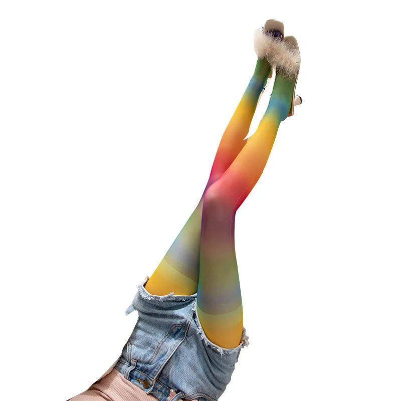 جوارب نسائية شبكية مزخرفة بالزهور