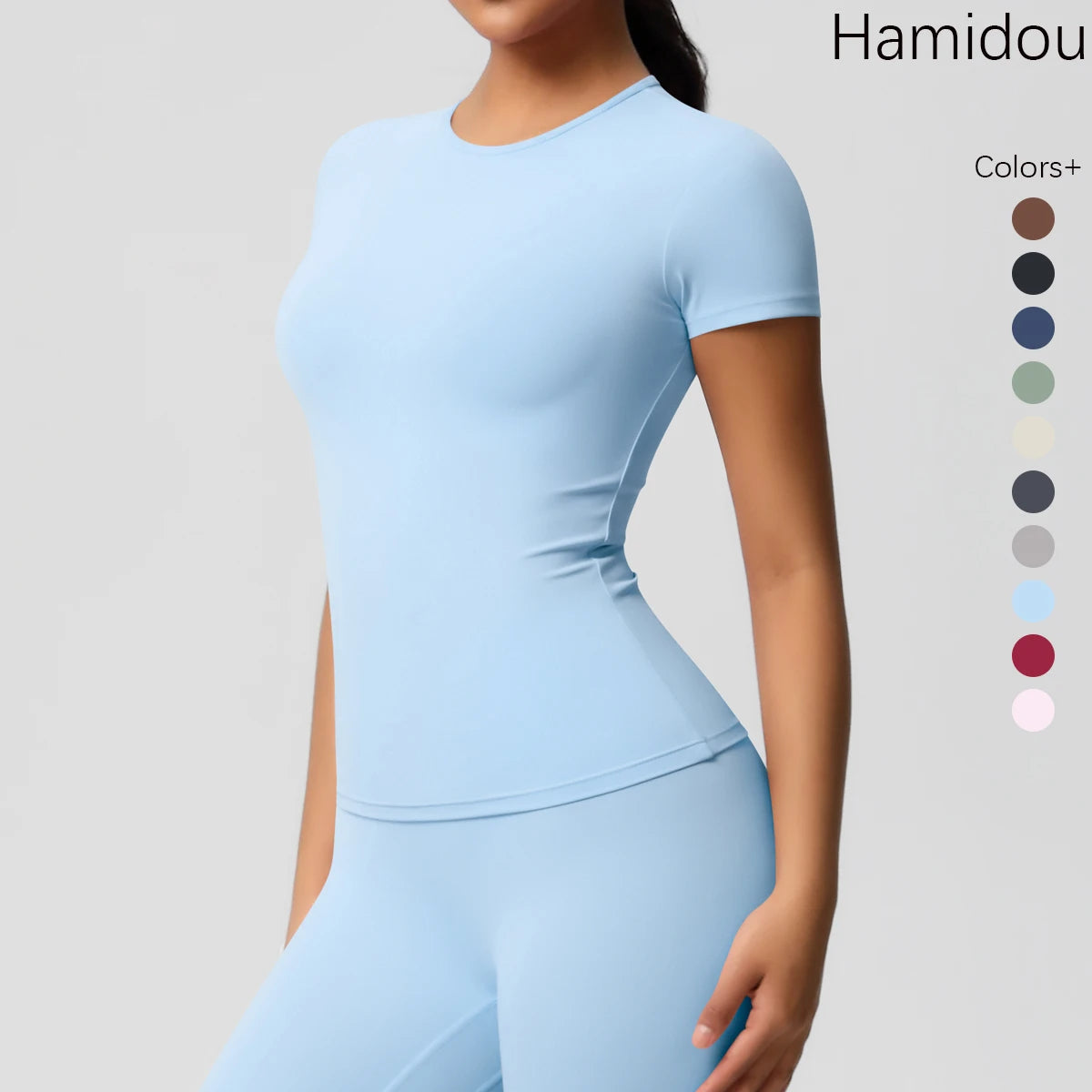 بلوزة رياضية نسائية مرنة وسريعة الجفاف