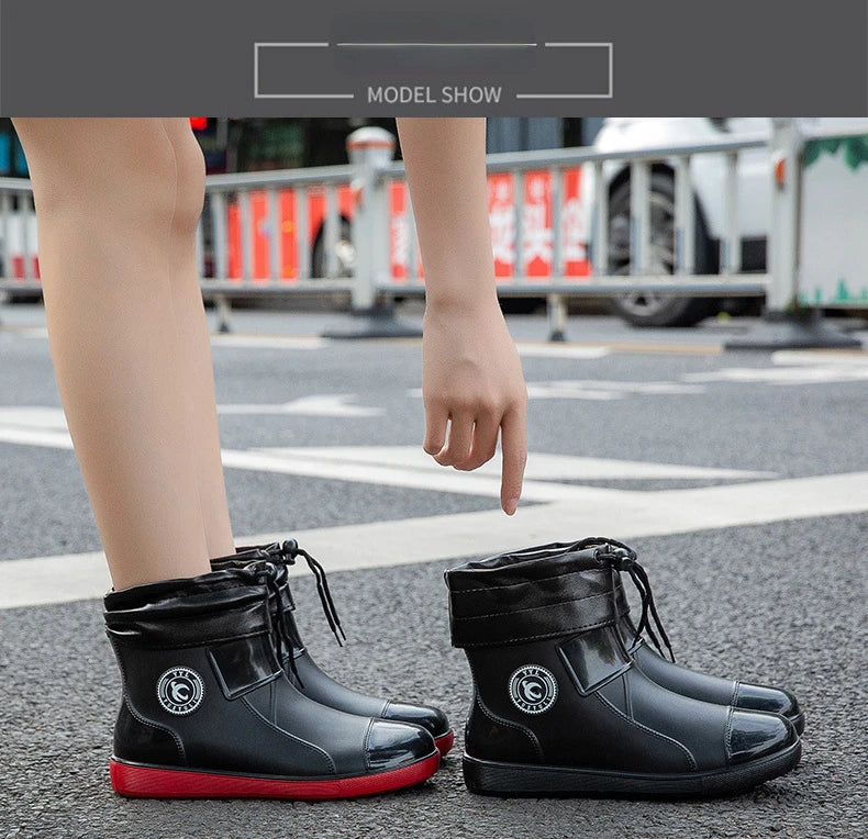 أحذية بكعب إسفيني مغلقة للنساء