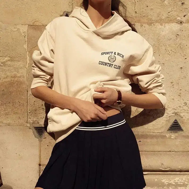 سويت شيرت نسائي بطبعة حروف عتيقة برقبة دائرية