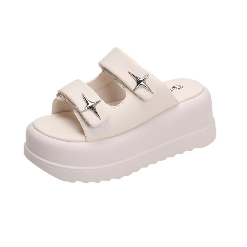 صنادل منصة مصممة - صيف 2025