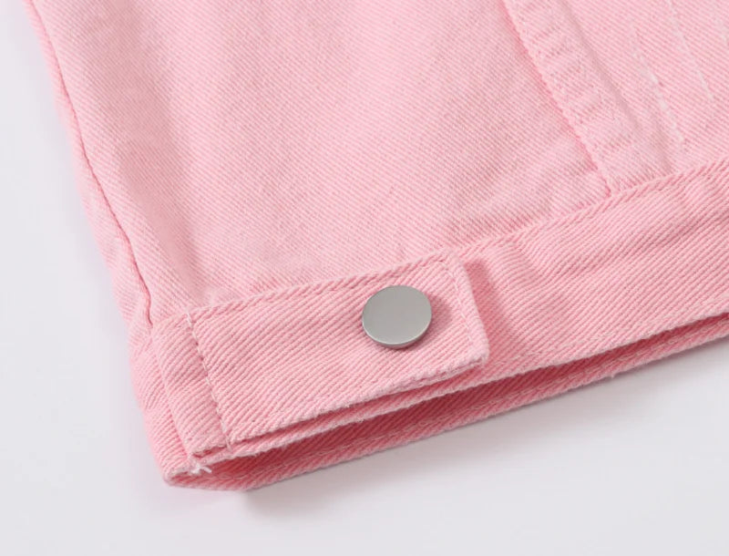 سترة جينز كلاسيكية أنيقة للنساء