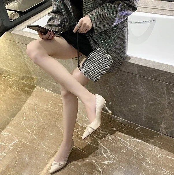 أحذية نسائية رسمية بكعب على الطراز الكوري غير قابلة للانزلاق