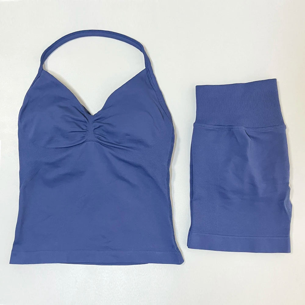 ملابس نوم صيفية نسائية مزينة بالزهور