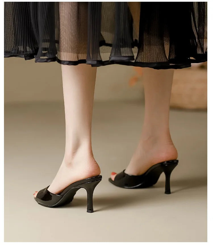 نعال براءات اختراع بكعب رفيع ومقدمة مدببة - 2025