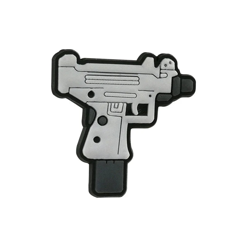 سحر الأحذية النسائية العصرية على شكل مسدس