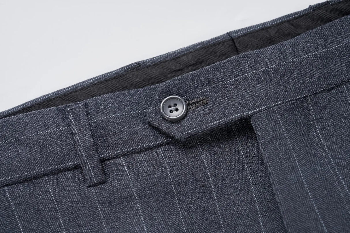 بدلة زفاف إيطالية مصممة خصيصًا للرجال