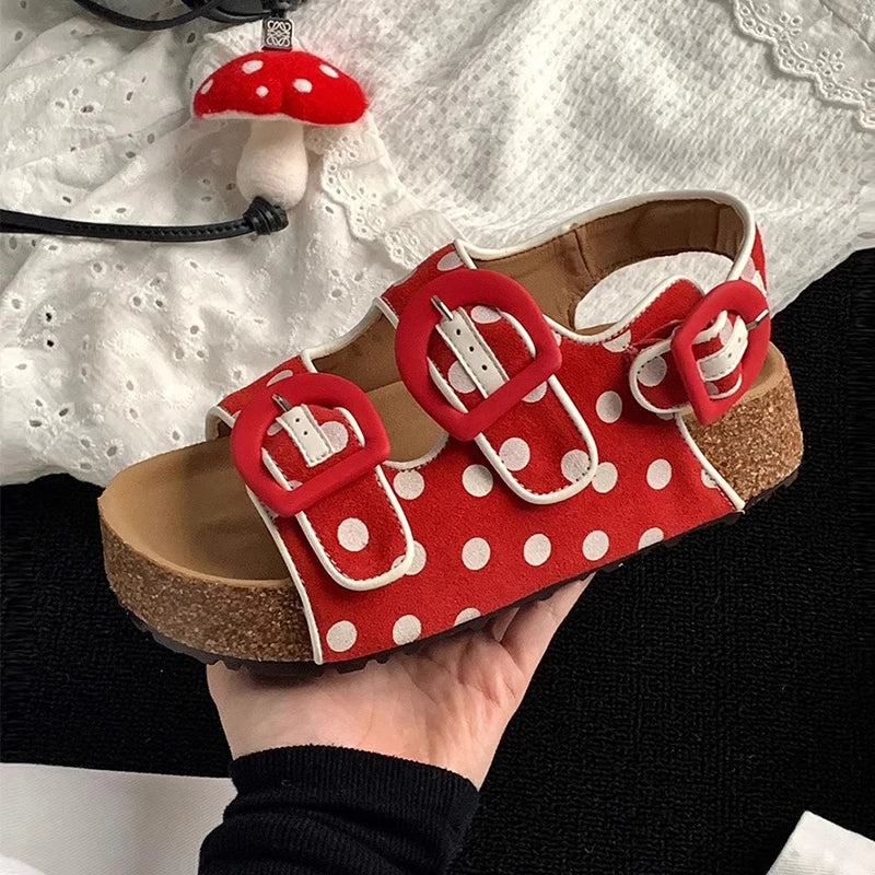 صنادل نسائية مسطحة بكعب عالٍ صيفية