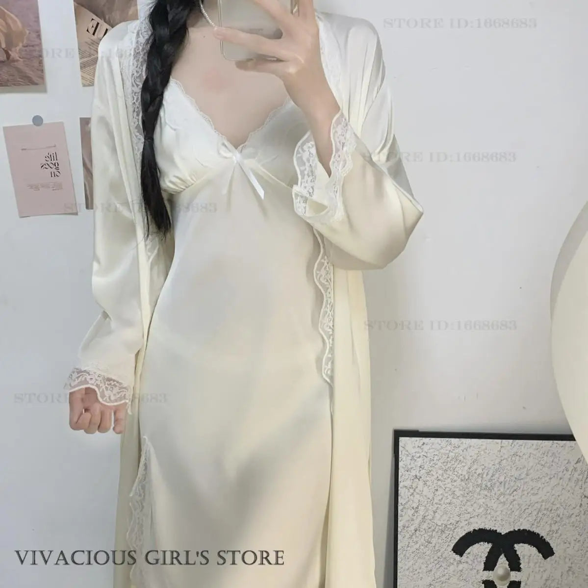 طقم رداء نوم ساتان نسائي