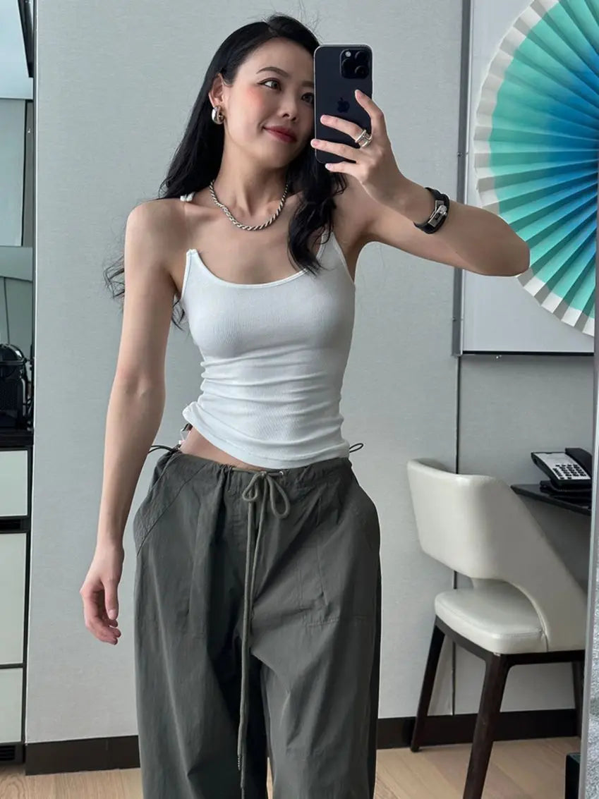 قميص داخلي نسائي بأشرطة مضلعة