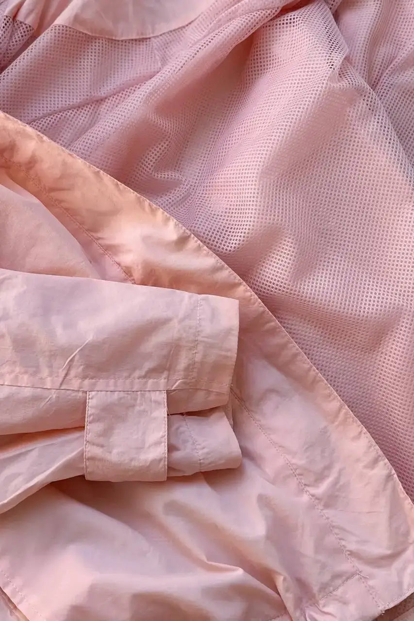 معطف نسائي رقيق بغطاء للرأس واقٍ من الرياح