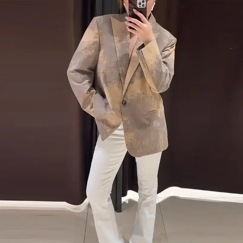 طقم فستان وسترة من الدانتيل المرقّع للنساء