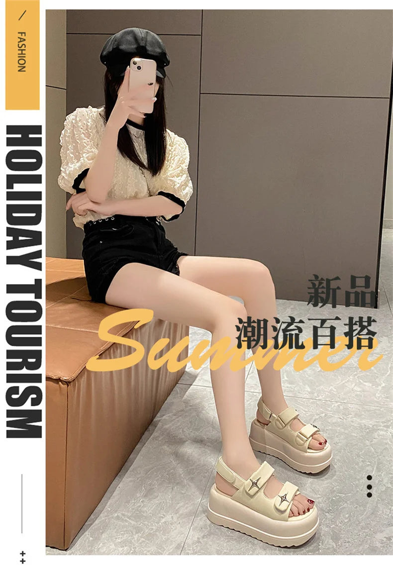 صنادل منصة مصممة - صيف 2025