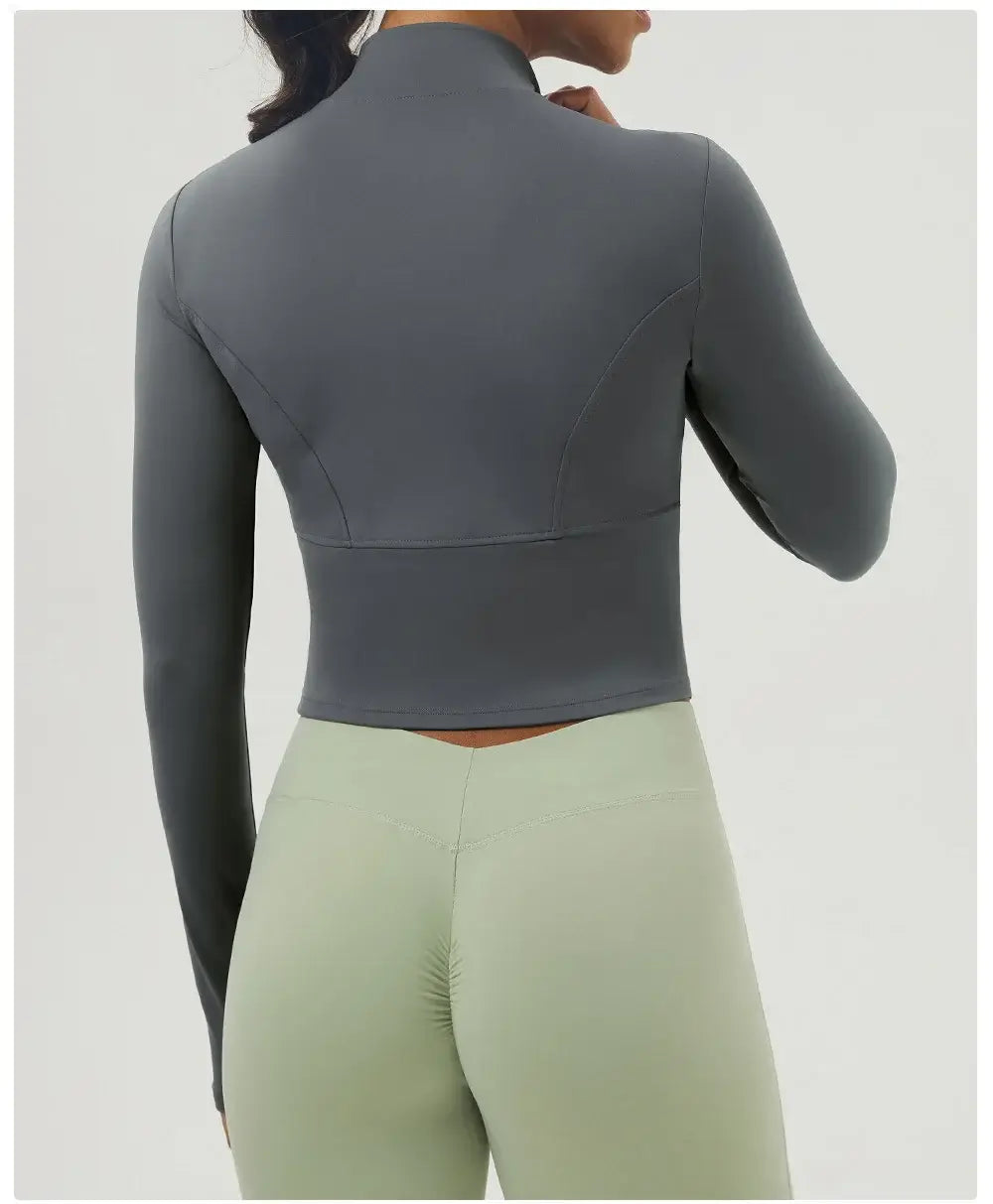 سترة يوجا نسائية بسحاب وقصة ضيقة