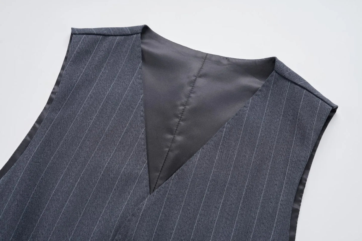 بدلة زفاف إيطالية مصممة خصيصًا للرجال