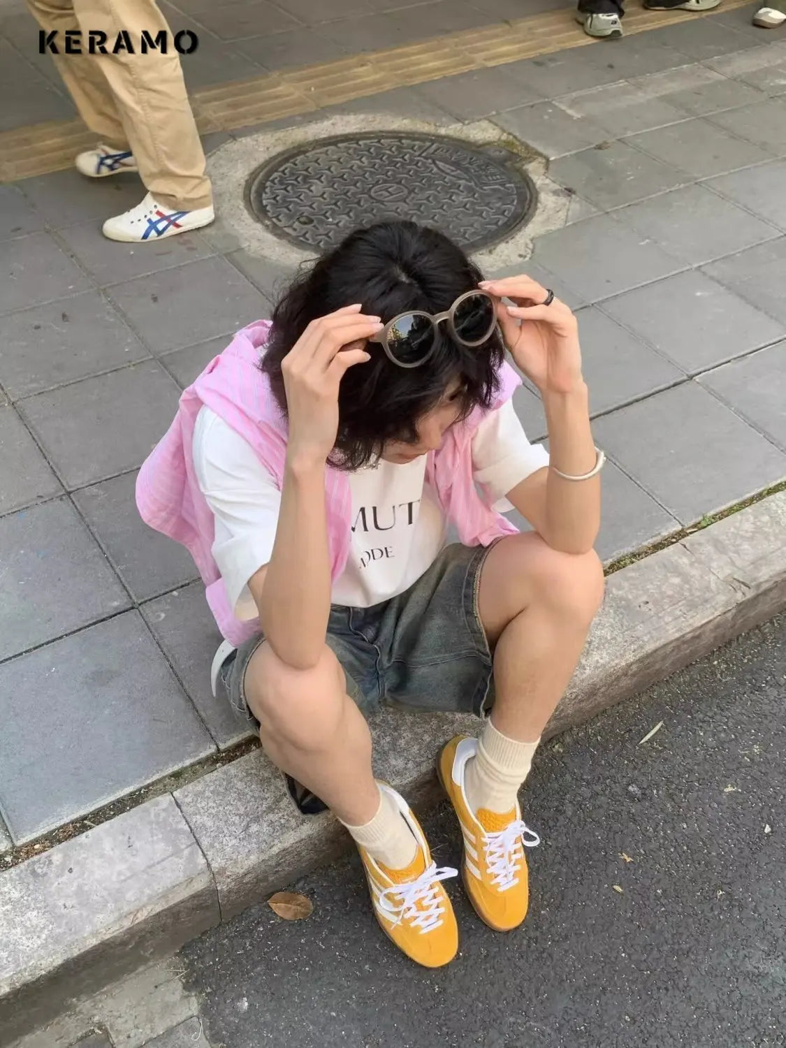 GrungeKnee™ – Vintage Y2K Knee-Length Shorts (High Waist, Emo Streetwear)