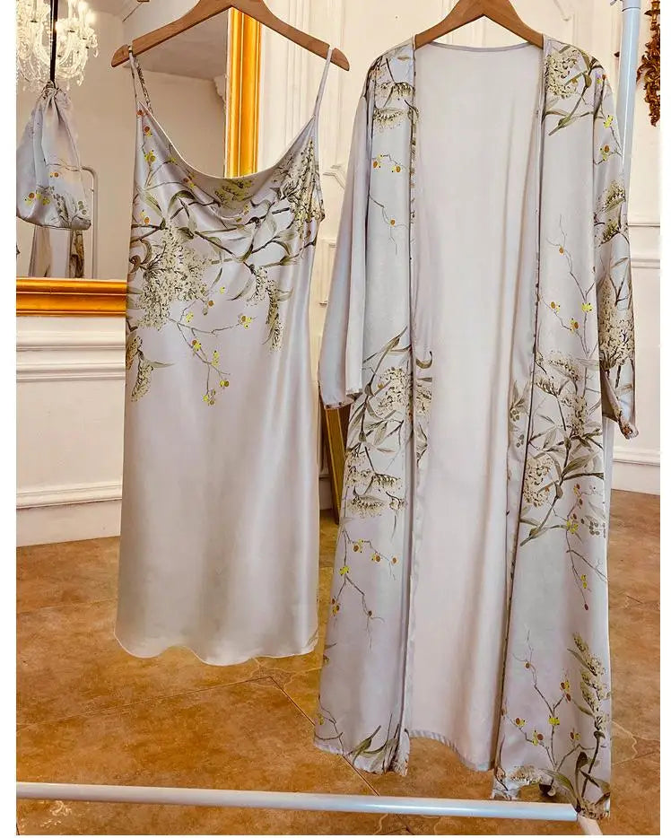 طقم رداء زفاف نسائي من الساتان