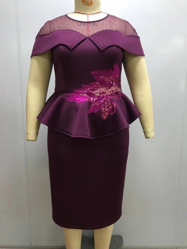 فستان نسائي ضيق من القماش الشبكي