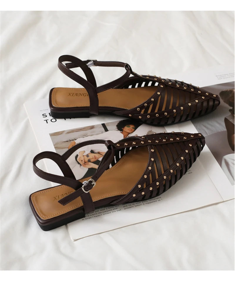 Women’s Pointed Toe Flat Roman Sandals