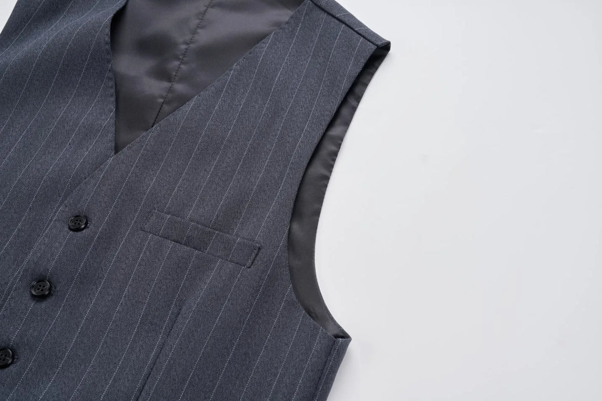 بدلة زفاف إيطالية مصممة خصيصًا للرجال