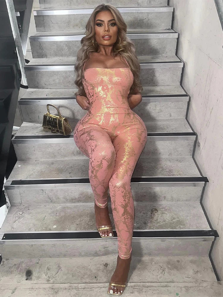 شيمارا™ – جمبسوت صيفي بظهر متقاطع (لامع، منعش، ومناسب للخروجات الليلية)