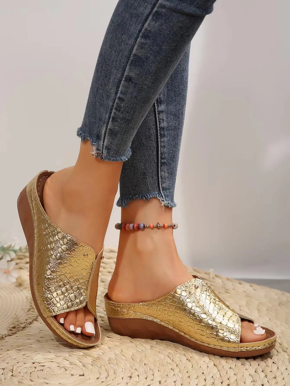 صنادل هوراشي النسائية بكعب إسفيني صيفي