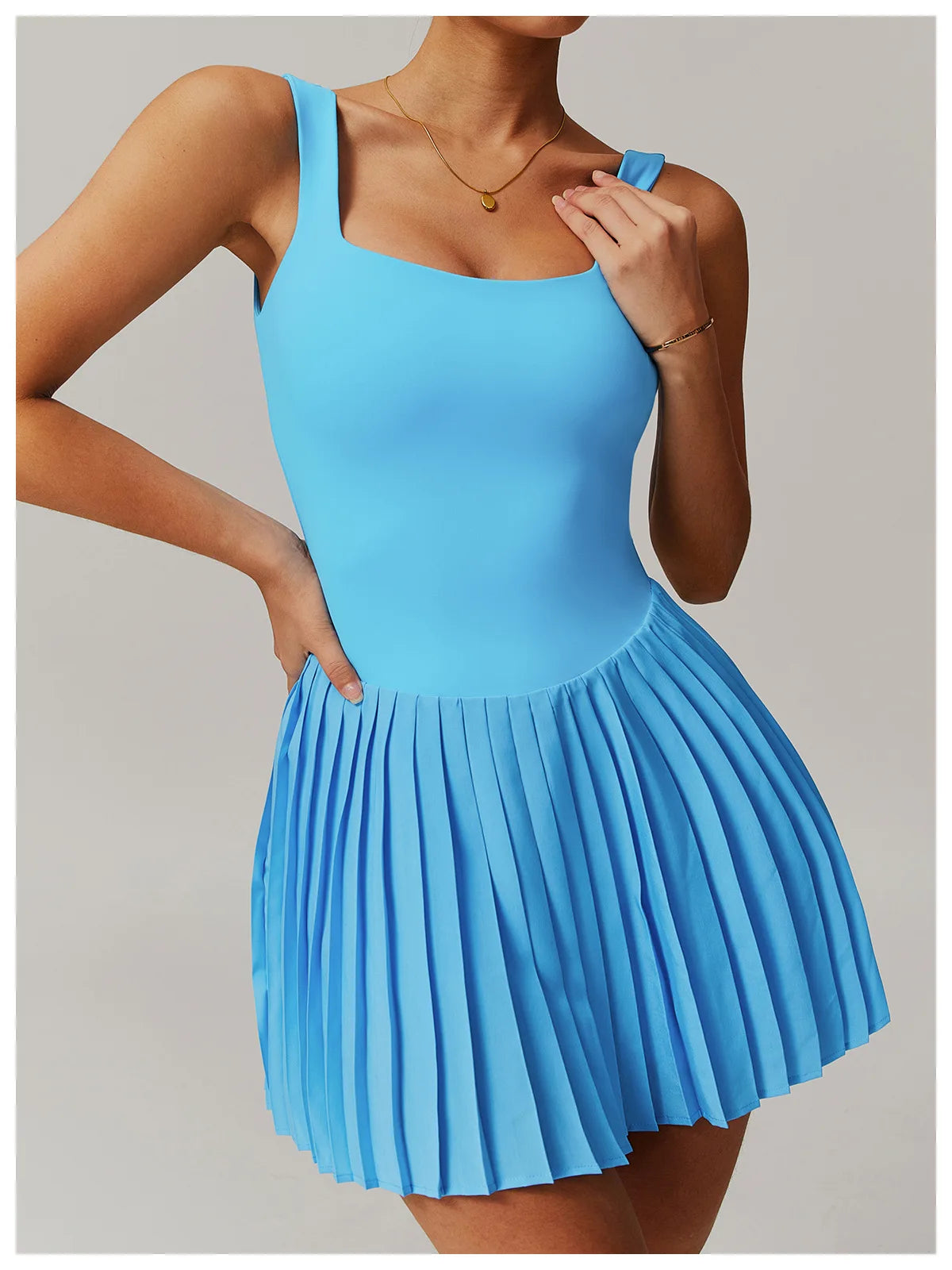 جمبسوت رياضي نسائي مطوي بجيوب