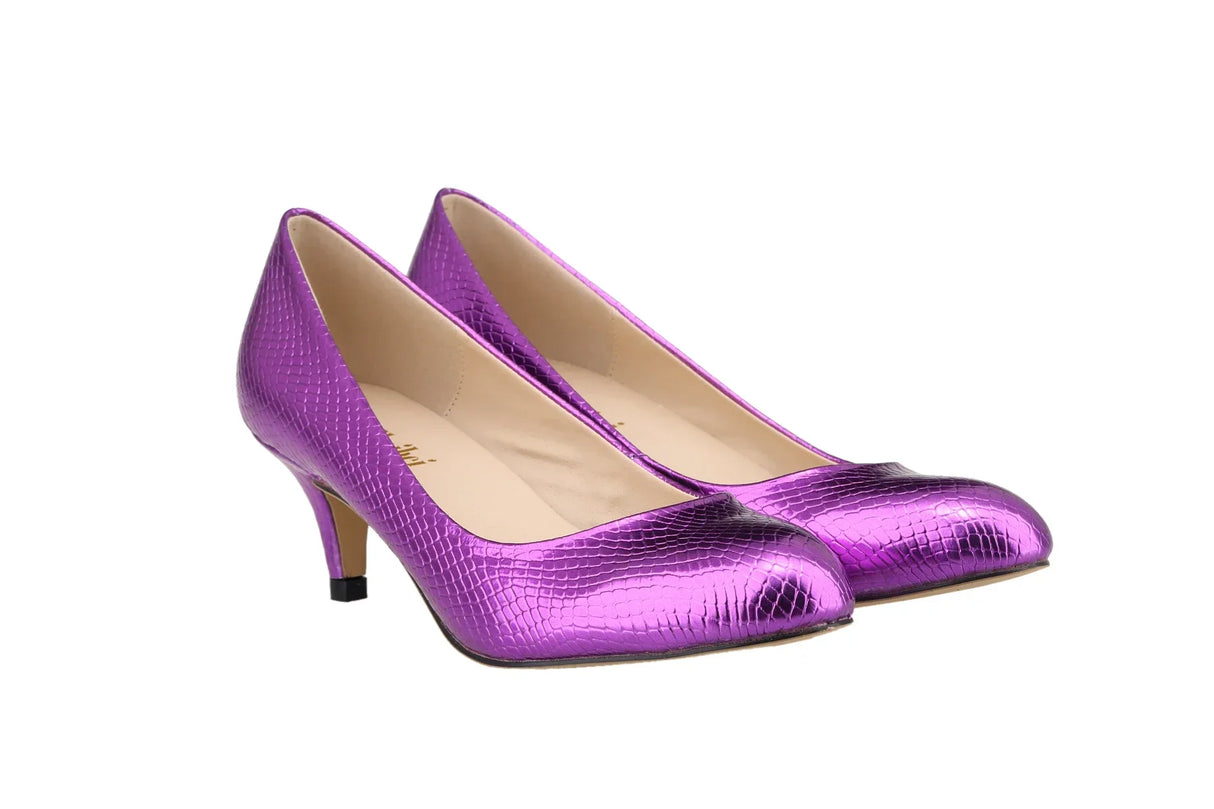 حذاء بكعب منخفض أحمر اللون 2025 بكعب 5 سم من جلد التمساح