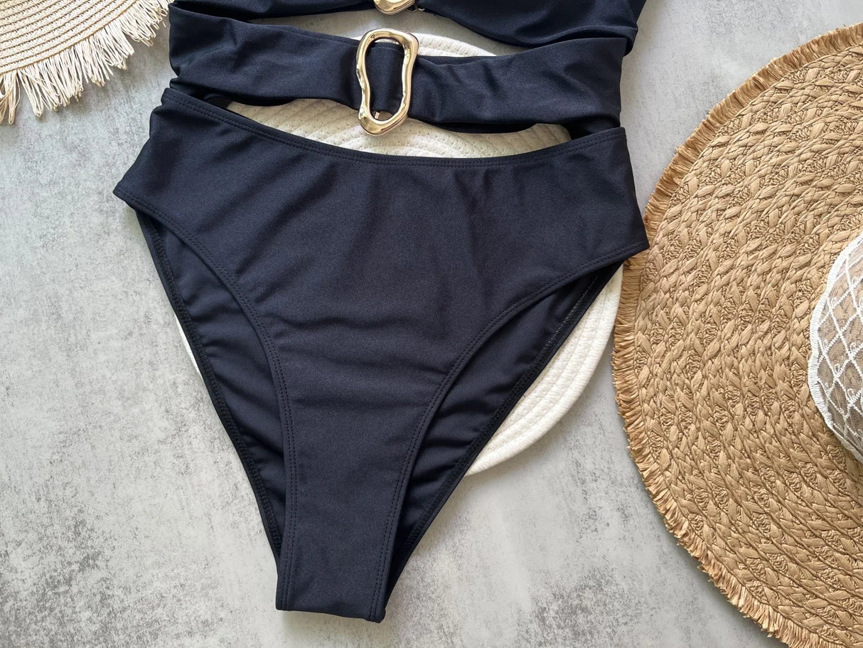 ملابس سباحة نسائية باندو بحلقة معدنية