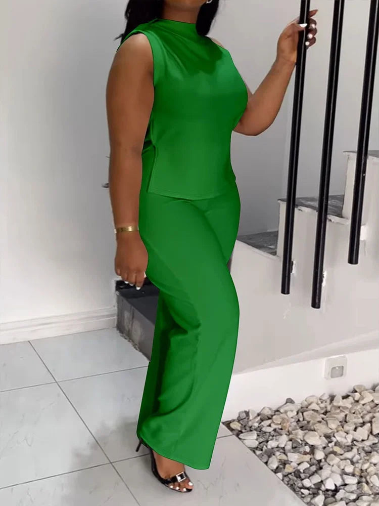 طقم قميص بدون أكمام بمقاسات كبيرة