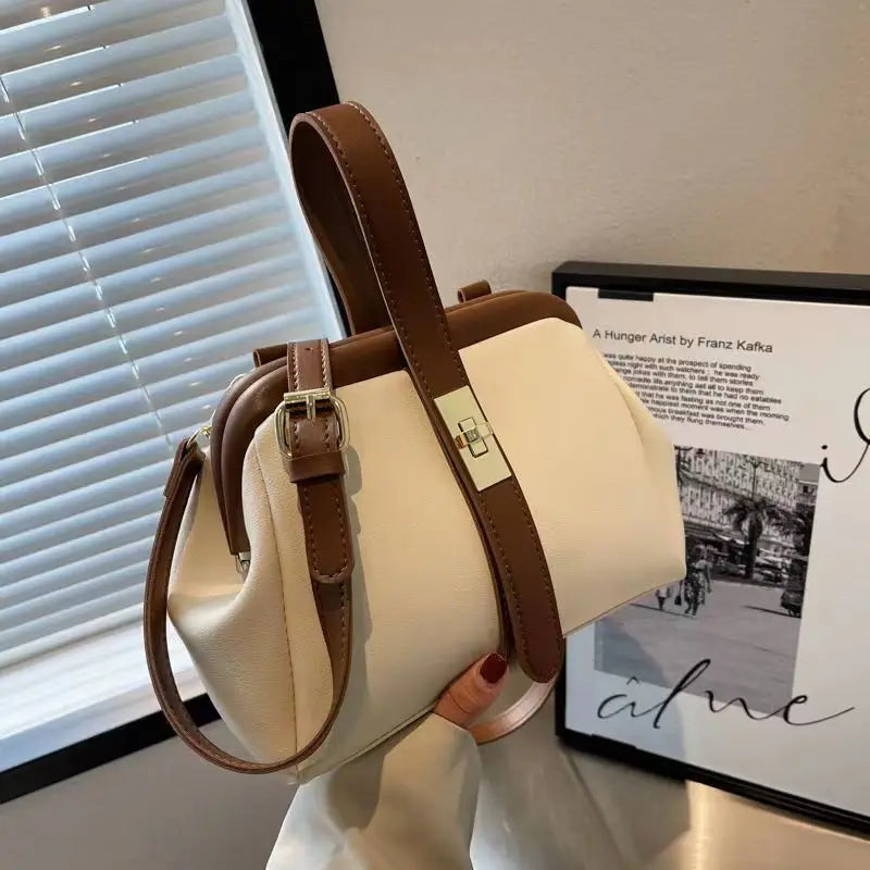 Elegant Leather Crossbody Handbag