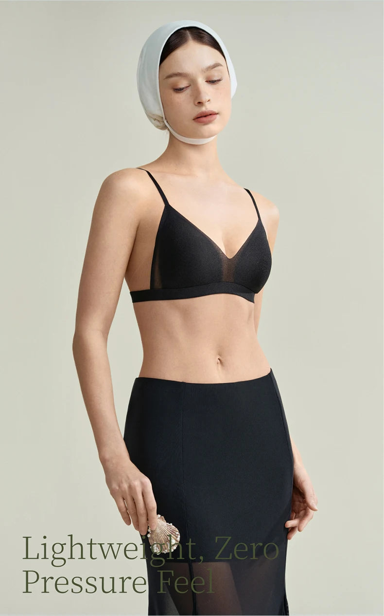 حمالة صدر نسائية بأشرطة رفيعة