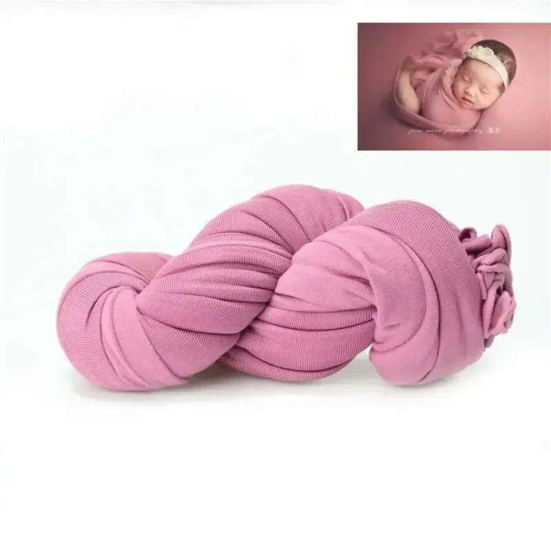 Soft pink polyester blanket photo shoot backdrop suitable for newborns, unisex, age range 0-1Y, solid pattern design.