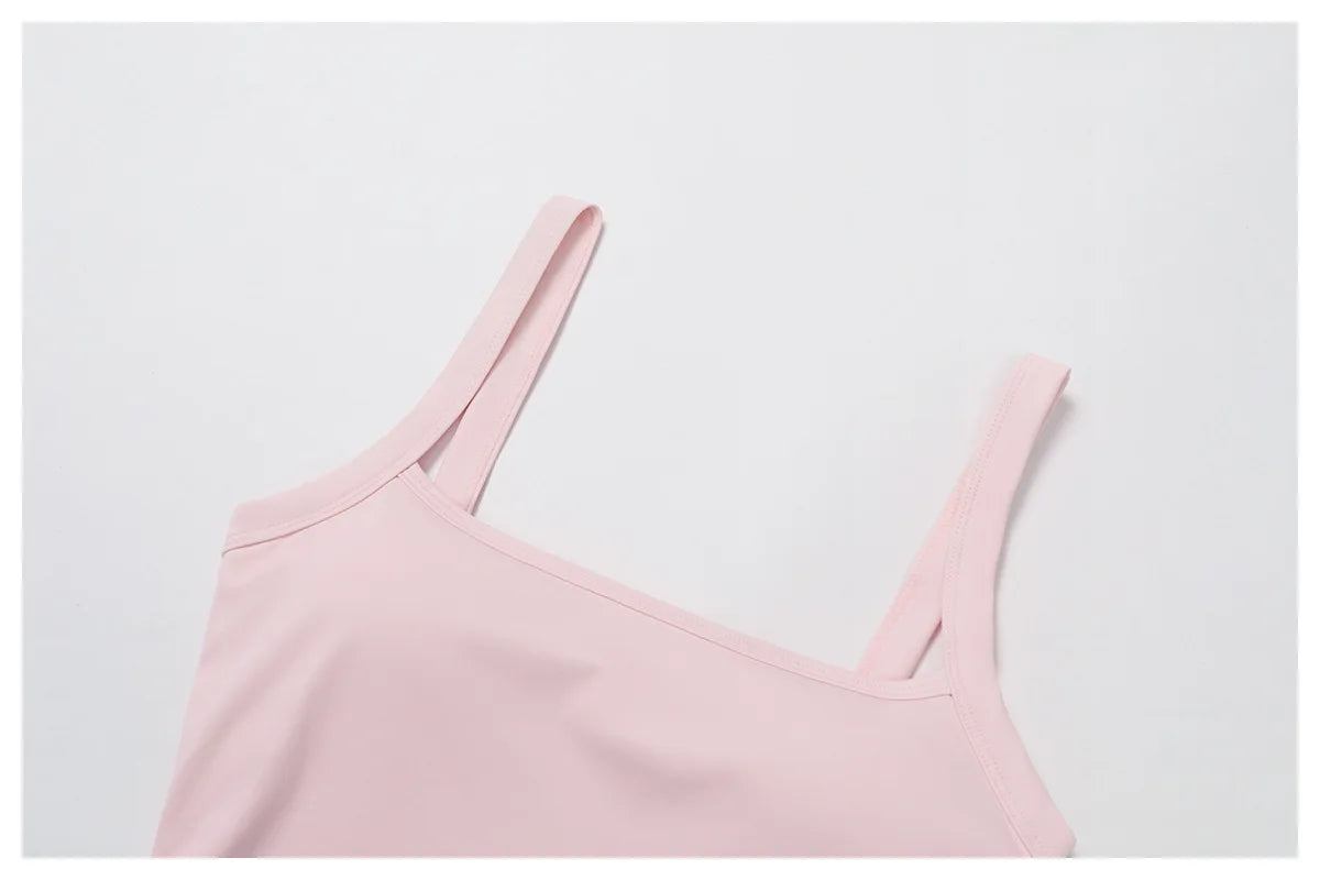 طقم تنورة تنس رياضية للنساء