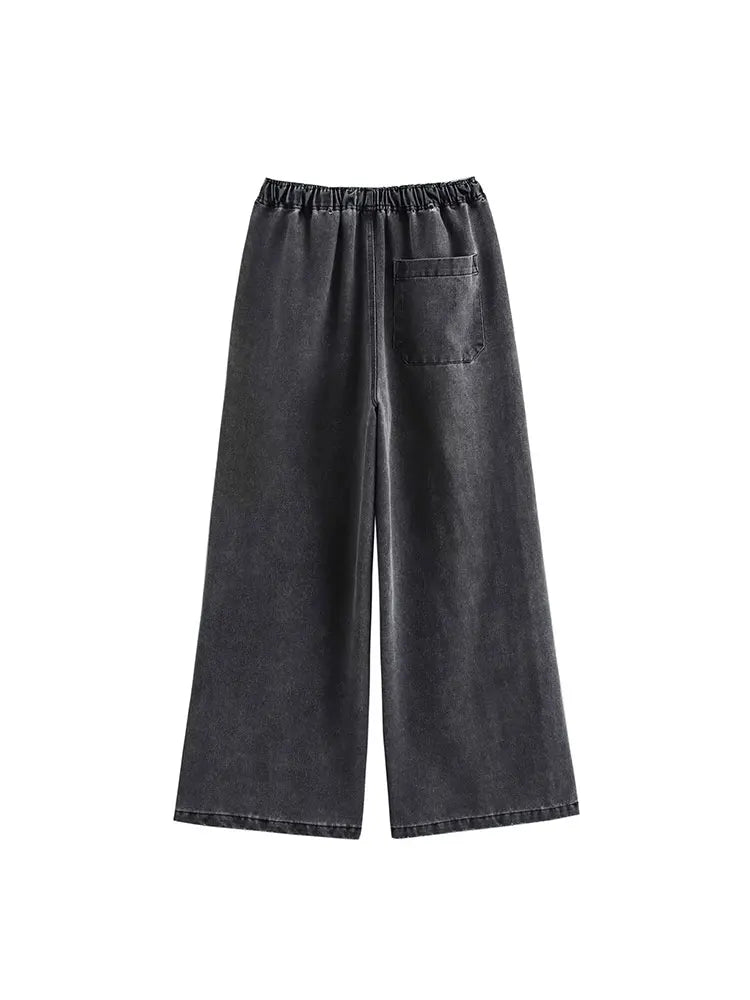 طقم بلوزة وبنطال جينز للنساء