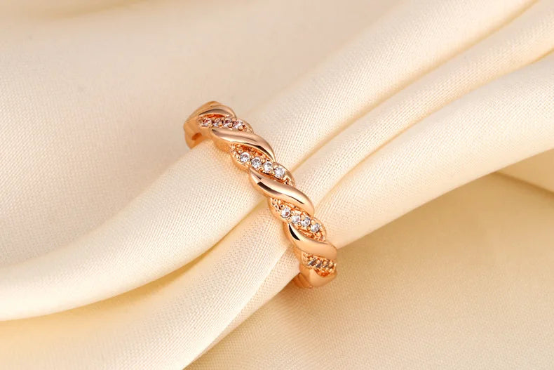 Luxury W Letter Gold Plated Ring