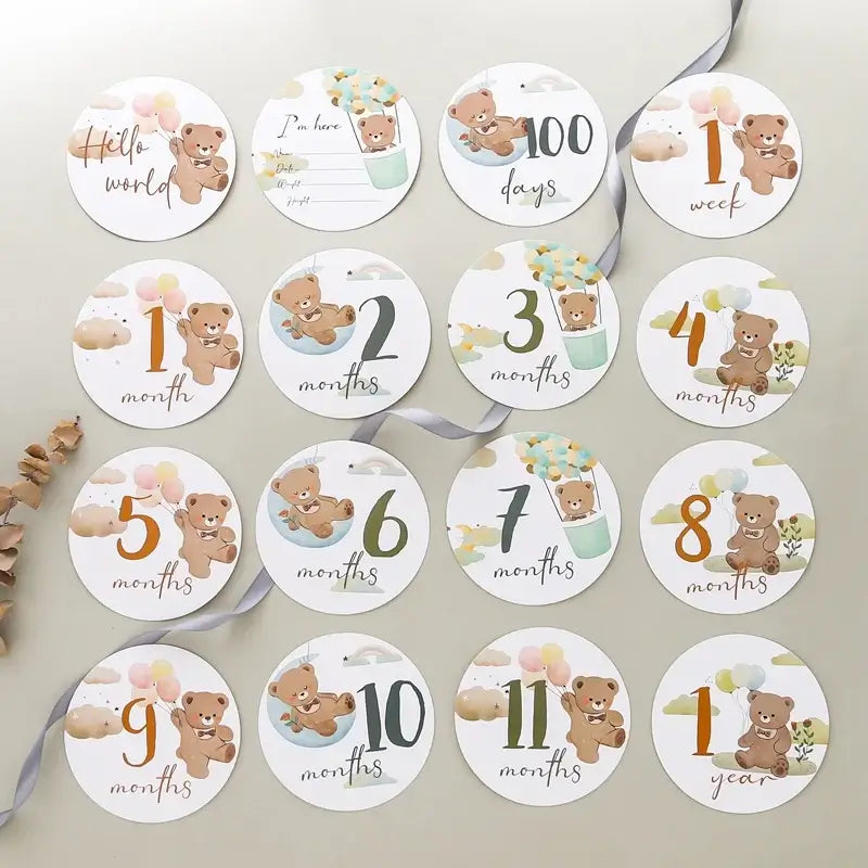 16Pcs paper baby milestone cards with bear pattern for monthly age tracking, suitable for newborn photos.
