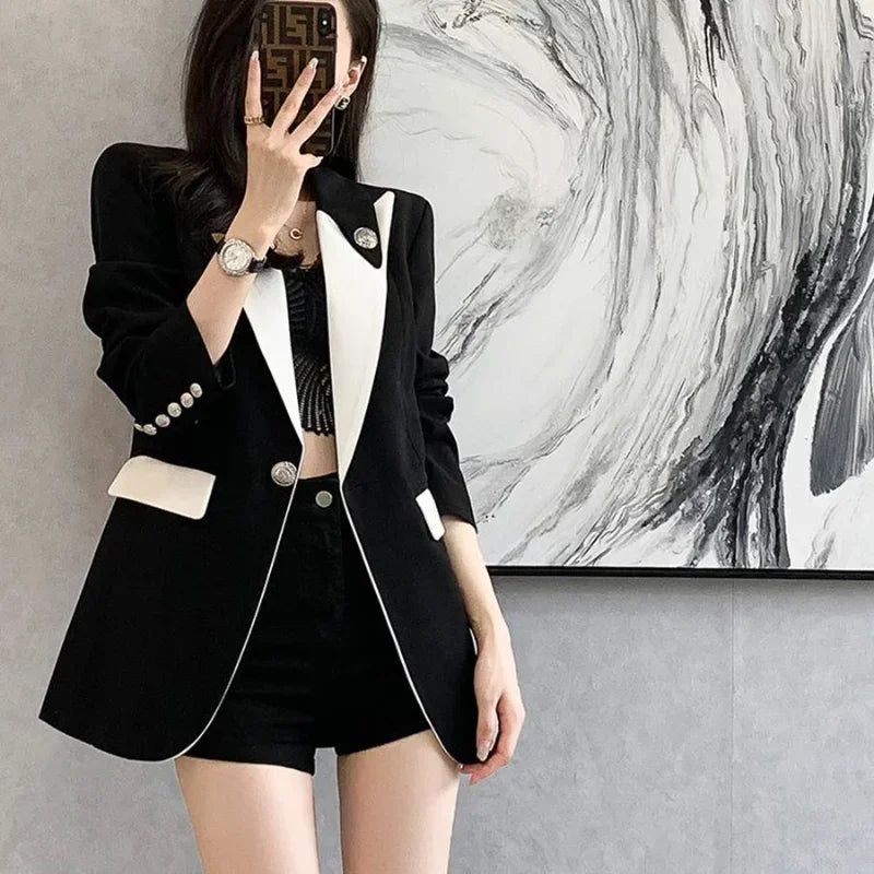 ColorFold™ – Long Tailored Blazer (Colorblock Elegance, On-Sale Collection)