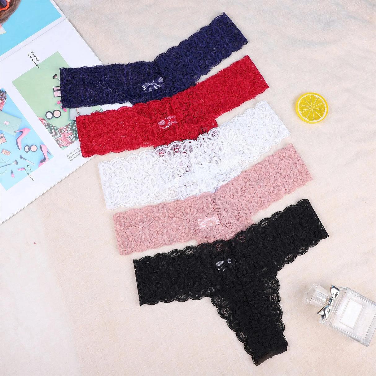 سراويل داخلية نسائية من حجر الراين