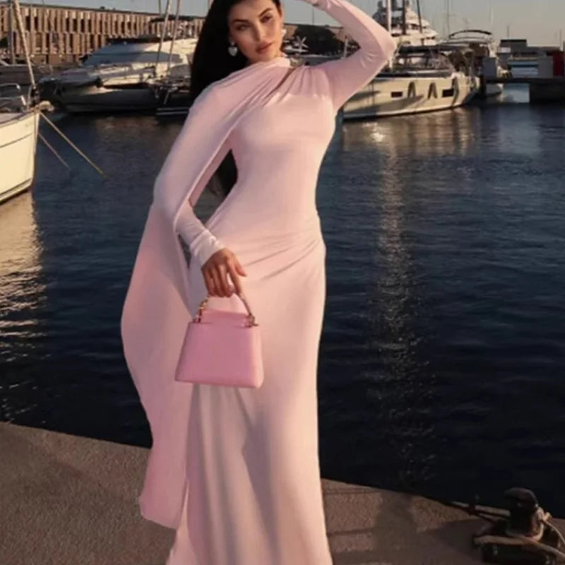 فستان نسائي طويل بشريط مطوي