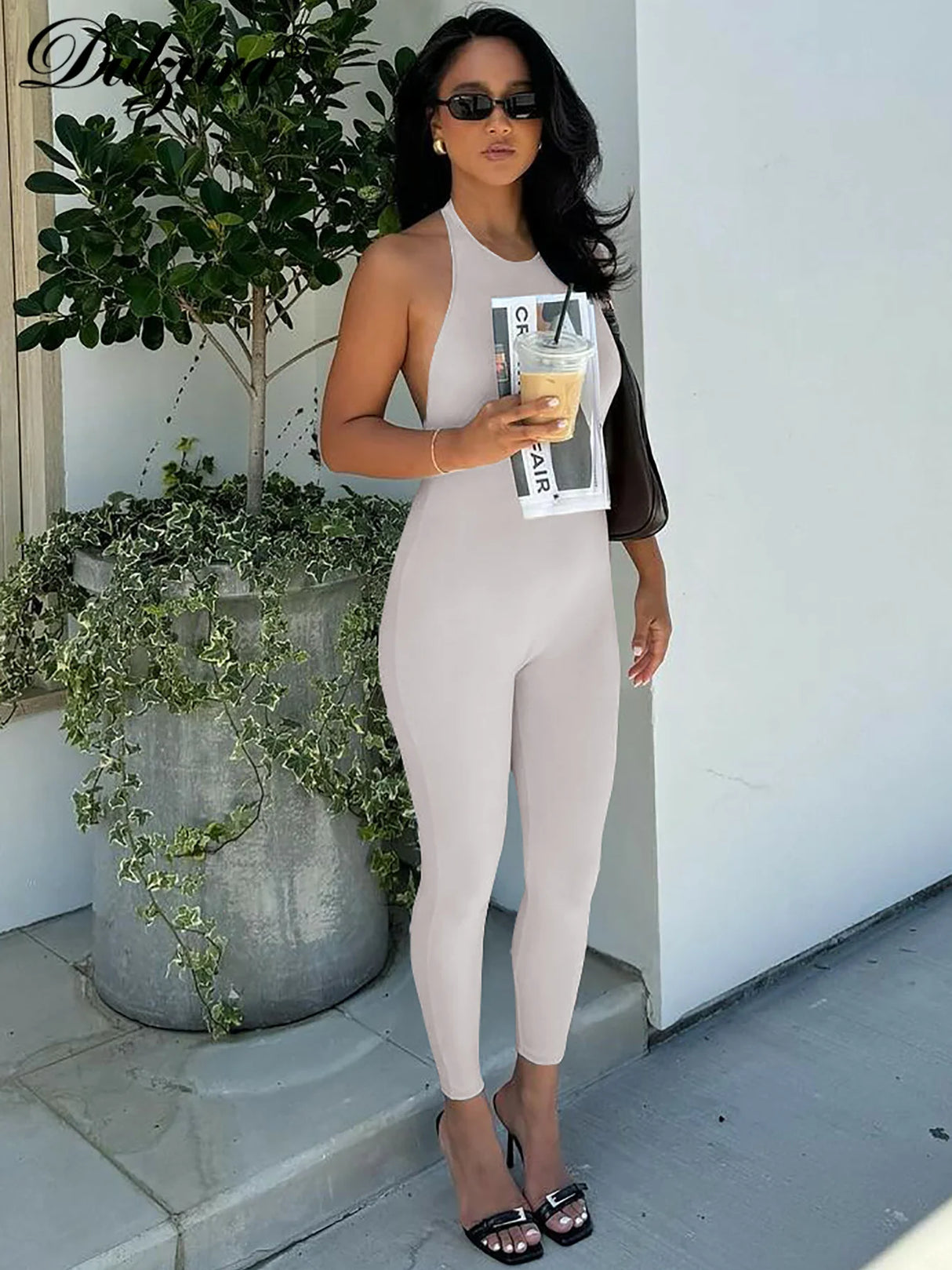 HaloGlam™ – جمبسوت حفلات مفتوح الظهر (لامع، جريء، وجريء)