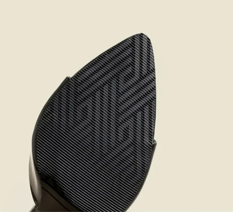 نعال براءات اختراع بكعب رفيع ومقدمة مدببة - 2025