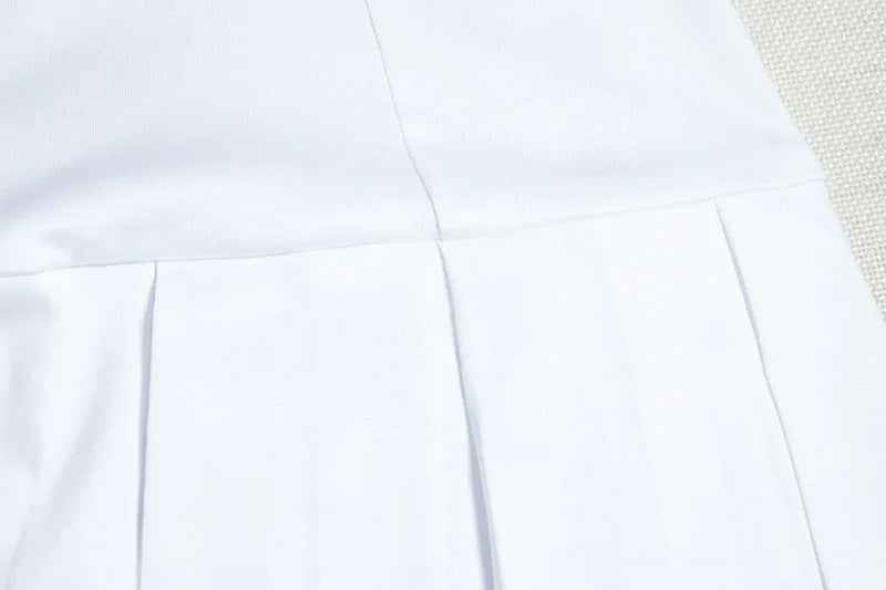 Women’s White Lapel Pleated Dress