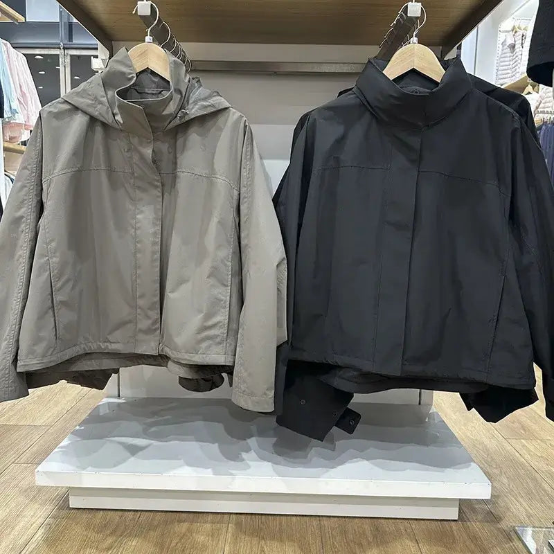 معطف نسائي رقيق بغطاء للرأس واقٍ من الرياح